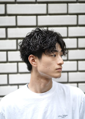 自然なくせ毛風でラフに【シャドウパーマ】