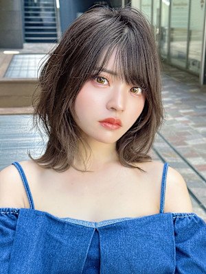 レイヤーミディレイヤーカット透明感カラー