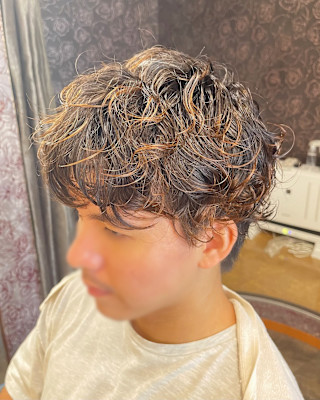 【いつもの髪に“質感”を。こなれ感×束感 】スパイラルパーマ