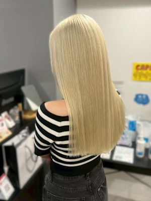 髪質改善 ブロンドカラー ストレート ブリーチ 艶髪 ロング