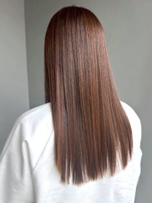 グレージュ 髪質改善 ストレートヘア 縮毛矯正 20代