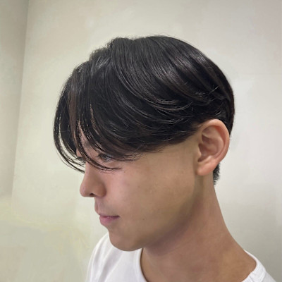 ニュアンスパーマセンターパートコンマヘアツーブロック刈り上げ