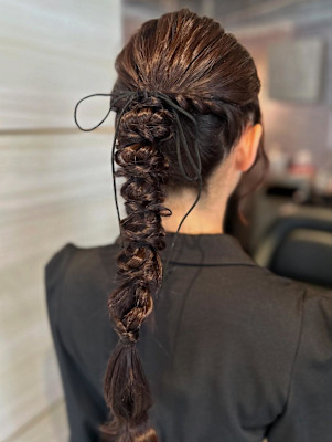 《Hina》あみおろしポニーテール