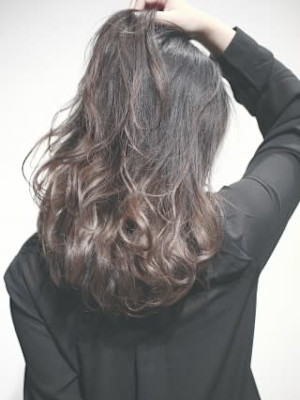 縮毛矯正ストレー トくびれヘア夏ハイライトカラーロングヘア