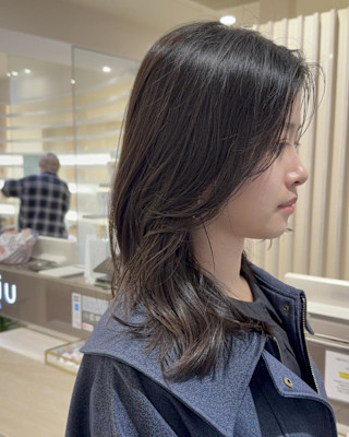 顔まわりの毛流れこだわります