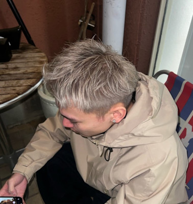 ホワイトベージュ