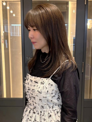 髪質改善 レイヤーカット アッシュブラウン 顔周りカット