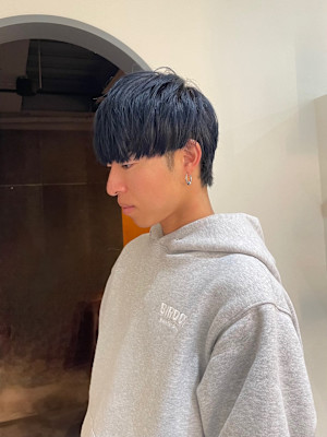 ネイビーカラー