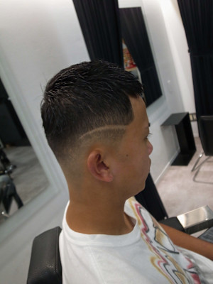 クロップ/スキンフェード/ラインアート/渋谷/代々木