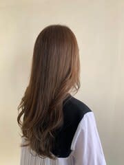 ベージュブラウン