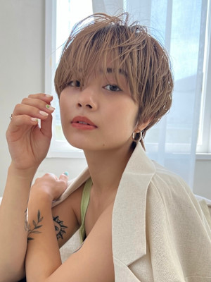 #切りっぱなしボブ #前下りボブ #顔周りレイヤー #小顔