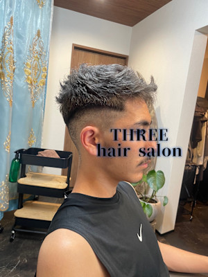 シルバーカラー×フェードカット