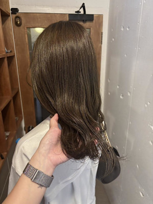 髪質改善×透け感オリーブベージュ