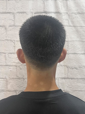 ボウズ／ローフェード／刈り上げ