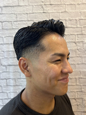 ツーブロック×スキンフェード