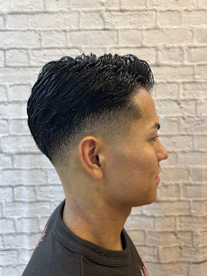 ツーブロック×スキンフェード