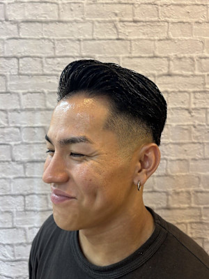 ツーブロック×スキンフェード