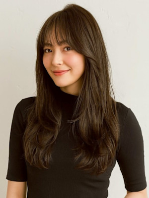 オリーブベージュ 顔周りカット ウェーブヘア 前髪カット 