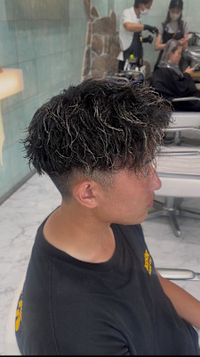 メンズショート／スパイラルパーマ/特殊パーマ／ツーブロック