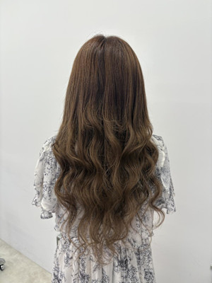 ぱっつんボブから大胆イメチェン！！！