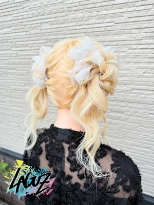 【ヘアセット】シアーリボンで華やかさ引き立てふわヘアアレンジ