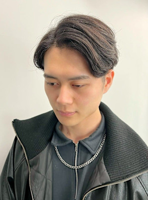 マッシュ センターパート ニュアンスパーマ メンズカット