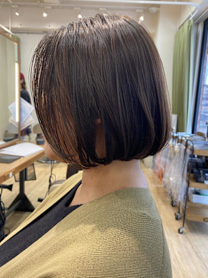 縮毛矯正でも叶う、丸み×まとまりトレンドヘア