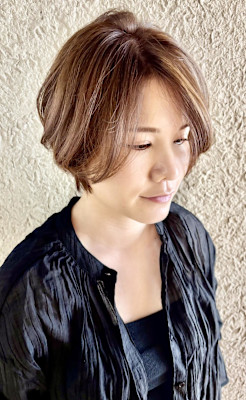 襟足スッキリ前下がりボブ/ハイライトベージュ