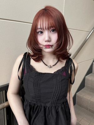 ケイ＊10〜20代ハッシュカット　ミディアムレイヤー