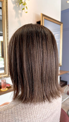 切りっぱなしボブ×ハイライトベージュ