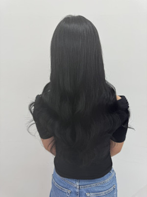 ブルベ冬にオススメ！漆黒ロング！