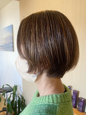 綺麗な横顔☆白髪を活かすハイライト