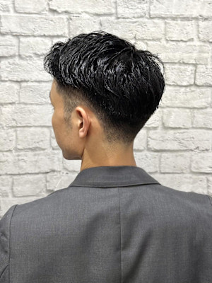 短髪刈り上げスタイル