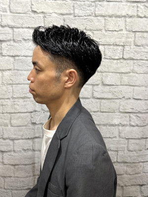 短髪刈り上げスタイル