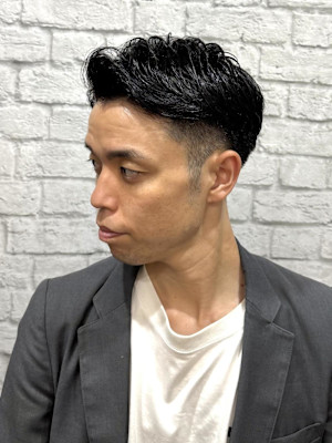 短髪刈り上げスタイル