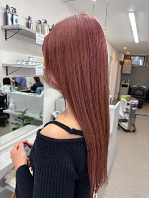 ピンクベージュカラー