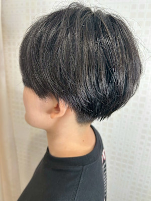 ハンサムショート×ハイライトカラー