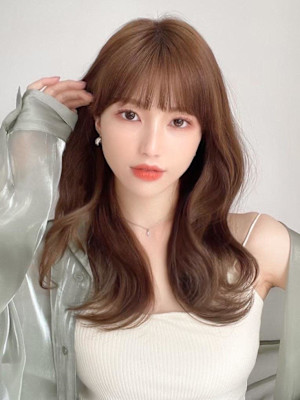 大人かわいいくびれヘアセミロング × ミルクティーベージュ