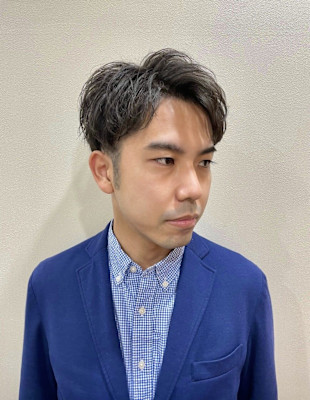 ツーブロックフェザーショート【新宿/理容室/バーバー】