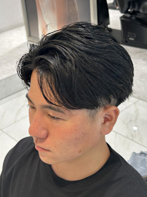 フェザーアップバング