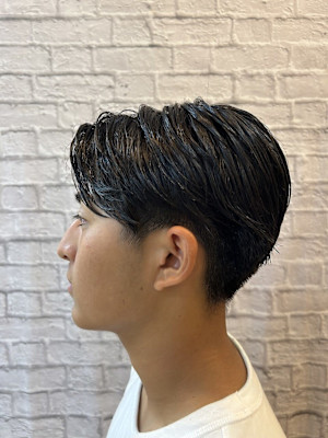 学生やスポーツマンにオススメ濡れてもキマるニュアンスパーマ