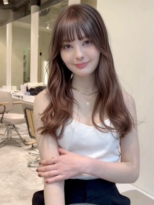 オリーブベージュカラー