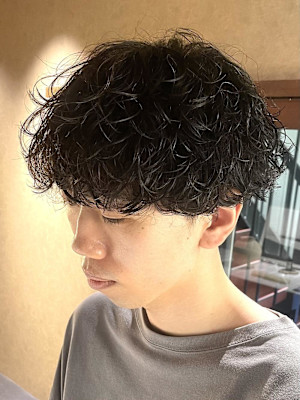 Itsuki_波巻きシャドウパーマ