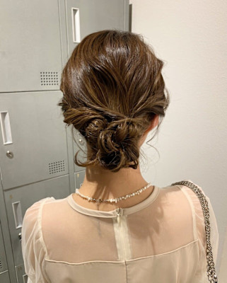 【Lolonois天満】シニヨンアレンジ