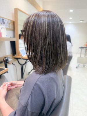 白髪ぼかし細めハイライト30代40代50代セミディ