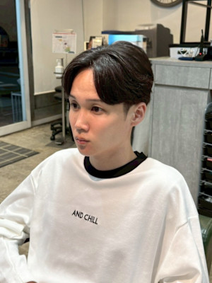 韓国センターパート　ニュアンスパーマ　毛流れセンターパート