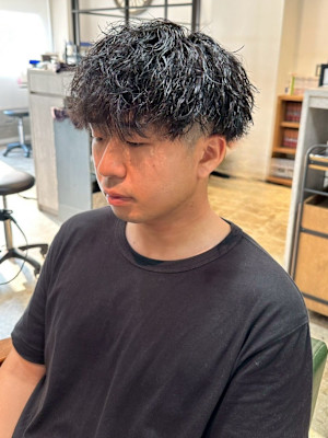 .ツイストスパイラルパーマ　ツイスパマッシュ　刈り上げ　