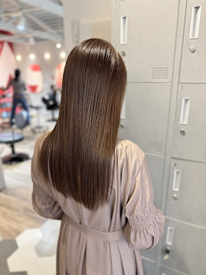 【Lolonois天満】ベージュカラー（釣本竜哉）