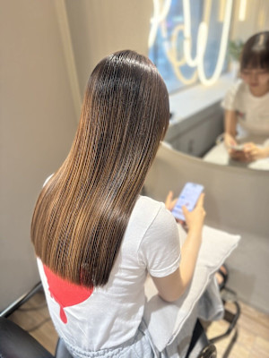 【Lolonois天満】髪質改善ストレート（釣本 竜哉）