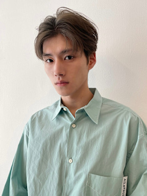 【ANDREY】センターパートショート